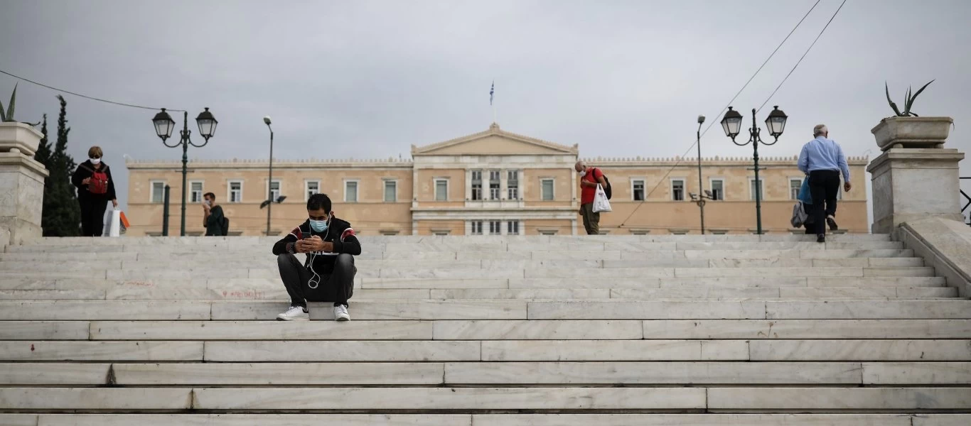 Τα «περίεργα» της Αττικής - Τα κρούσματα αυξάνονται και το ιικό φορτίο παρουσιάζει μείωση